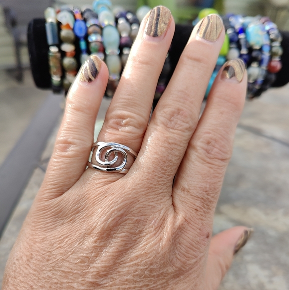 Love Knot, 2-Band Puzzle Ring, .925 Sterling Silver, size 7 - Picture 3 of 7